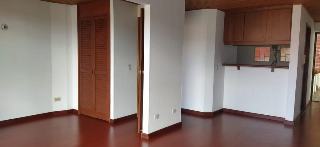 Apartamento de 2 alcobas en arriendo en San Cipriano, Bogotá, 67 m² · foto 5 de 15