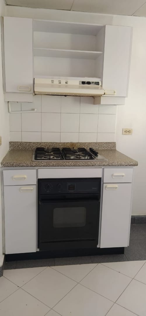 Apartamento de 2 alcobas en arriendo en San Cipriano, Bogotá, 67 m² · foto 12 de 15