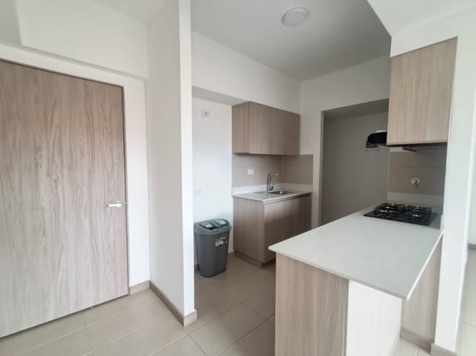 Apartamento de 2 alcobas en venta en El Porvenir, Rionegro, 68 m² · foto 2 de 21
