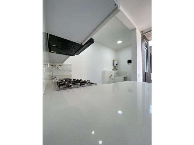 Apartamento de 3 alcobas en arriendo en San Gabriel, Bello, 62 m² · foto 4 de 13