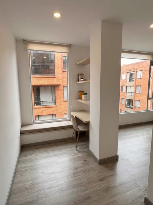 Apartamento de 2 alcobas en arriendo en Chapinero Alto, Bogotá, 71 m² · foto 2 de 18