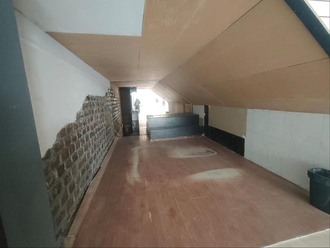 ALQUILER Local comercial de 132m2 en zona de outlets en Aguada · Foto 5