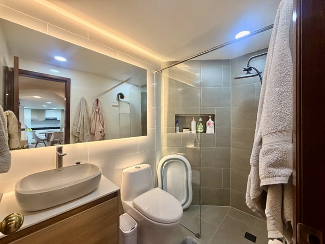 Apartamento de 3 alcobas en venta en Cedritos, Bogotá, 120 m² · foto 6 de 13