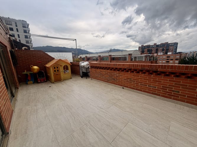 Apartamento de 3 alcobas en venta en Cedritos, Bogotá, 120 m² · foto 9 de 13