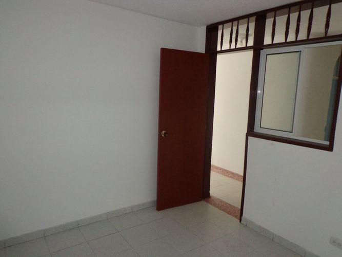 Apartamento de 3 alcobas en venta en C. Torres De Monterredondo, Bucaramanga, 73 m² · foto 10 de 14