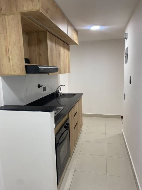 Apartamento de 2 alcobas en arriendo en La Aguacatala, Medellín, 80 m² · foto 12 de 17