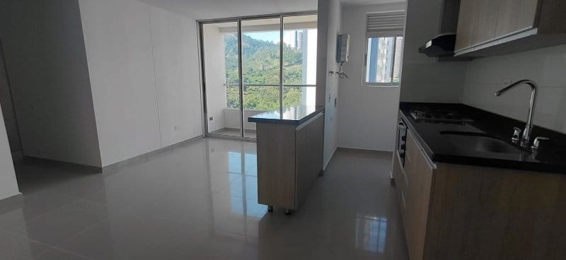 Apartamento de 3 alcobas en arriendo en Loma De La Doctora, Sabaneta, 70 m² · foto 2 de 16
