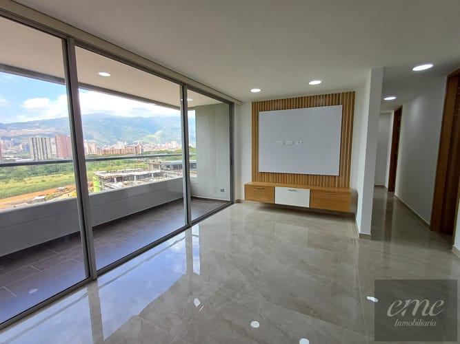 Apartamento de 3 alcobas en arriendo en Bello, 91 m² · foto 3 de 24