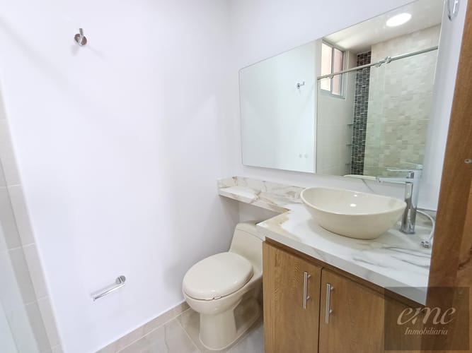 Apartamento de 3 alcobas en arriendo en Bello, 91 m² · foto 23 de 24