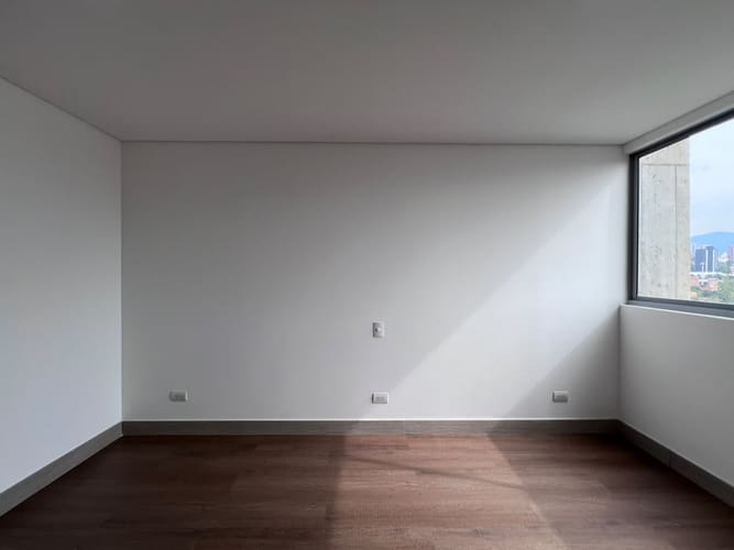 Apartamento de 3 alcobas en arriendo en El Poblado, Medellín, 133 m² · foto 8 de 18