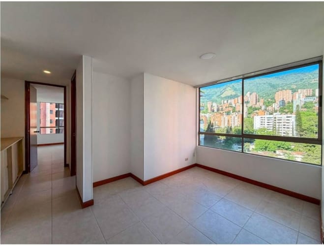 Apartamento de 2 alcobas en arriendo en El Poblado, Medellín, 130 m² · foto 10 de 18