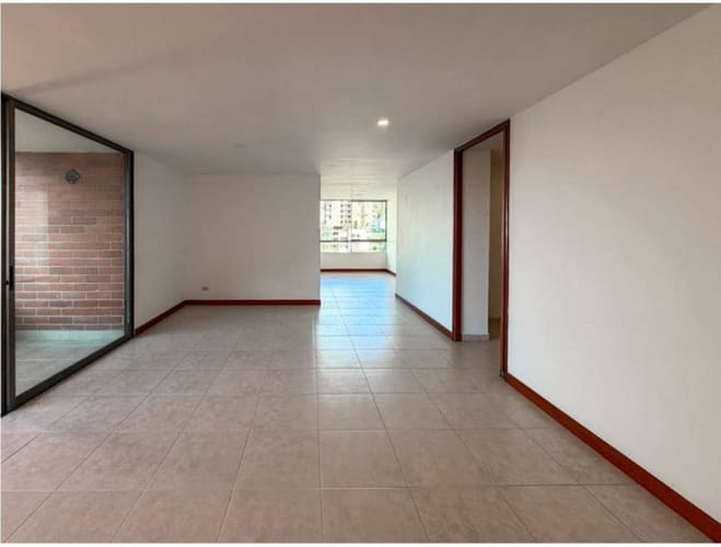 Apartamento de 2 alcobas en arriendo en El Poblado, Medellín, 130 m² · foto 17 de 18