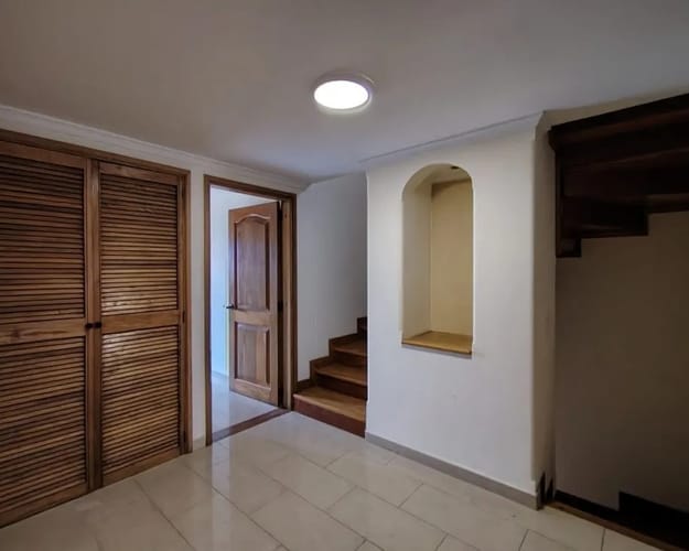 Casa de 3 alcobas en venta en El Poblado, Medellín, 220 m² · foto 5 de 19