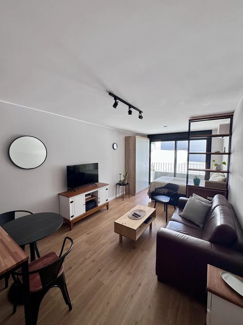 Venta de Apartamento Monoambiente con Balcón, Pocitos Montevideo, H