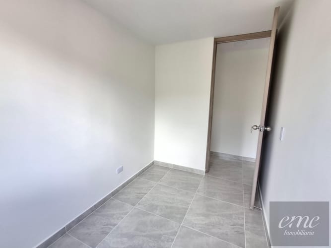 Apartamento de 3 alcobas en arriendo en La Primavera, Bello, 60 m² · foto 10 de 21