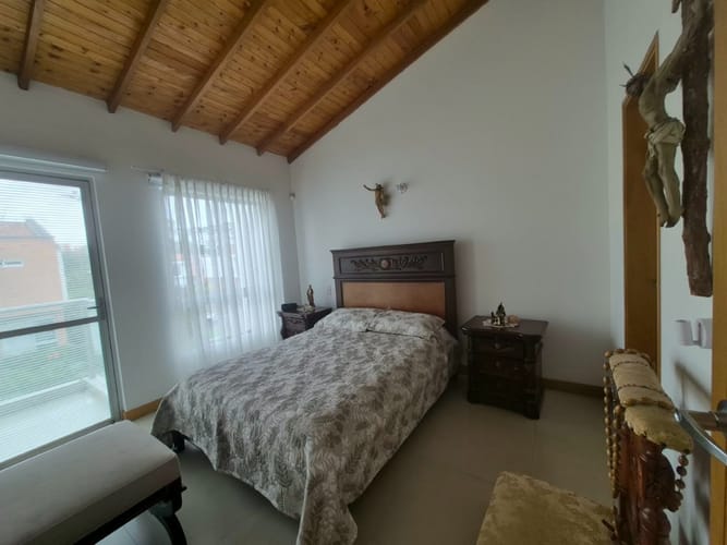 Apartamento de 3 alcobas en arriendo en Rionegro, 125 m² · foto 2 de 9