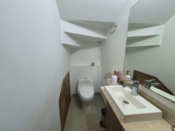 Apartamento de 3 alcobas en arriendo en Rionegro, 125 m² · foto 5 de 9
