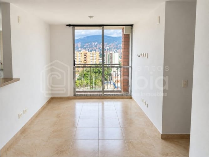 Apartamento de 3 alcobas en venta en Viviendas Del Sur, Itagüí, 58 m² · foto 4 de 10