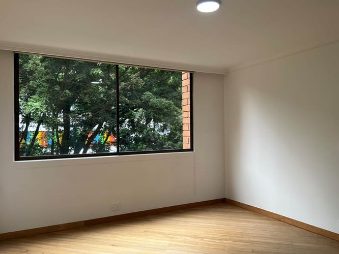 Apartamento de 3 alcobas en arriendo en Oviedo, Medellín, 210 m² · foto 17 de 19