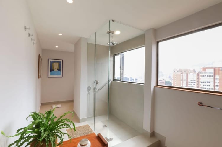 Apartamento de 3 alcobas en arriendo en El Nogal, Bogotá, 321 m² · foto 15 de 20
