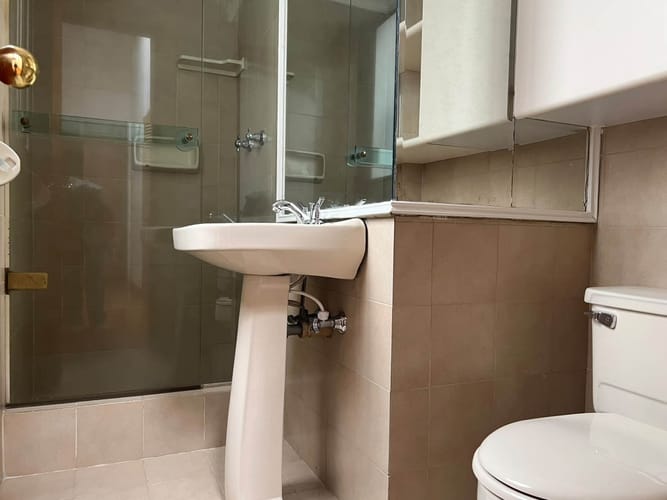 Casa de 3 alcobas en arriendo en El Poblado, Medellín, 330 m² · foto 16 de 17