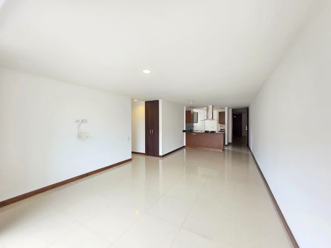 Apartamento de 3 alcobas en arriendo en Cumbres, Envigado, 95 m² · foto 2 de 24