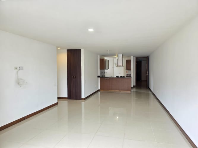 Apartamento de 3 alcobas en arriendo en Cumbres, Envigado, 95 m² · foto 9 de 24