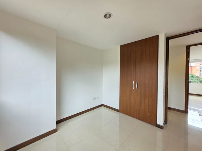 Apartamento de 3 alcobas en arriendo en Cumbres, Envigado, 95 m² · foto 4 de 24