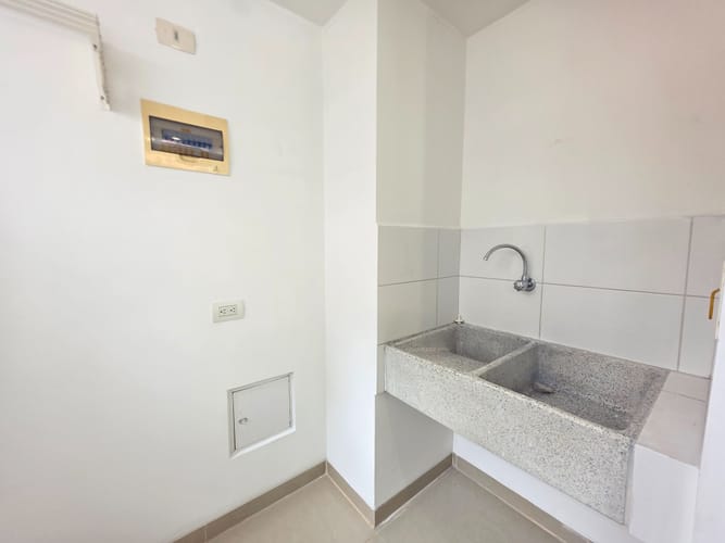 Apartamento de 3 alcobas en arriendo en Cumbres, Envigado, 95 m² · foto 14 de 24