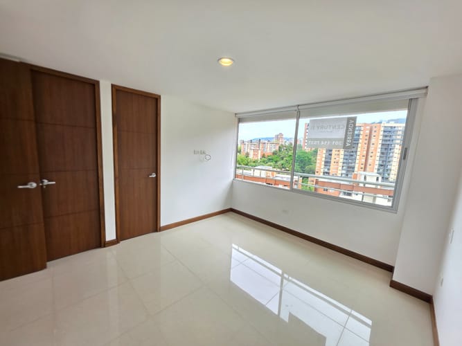 Apartamento de 3 alcobas en arriendo en Cumbres, Envigado, 95 m² · foto 8 de 24