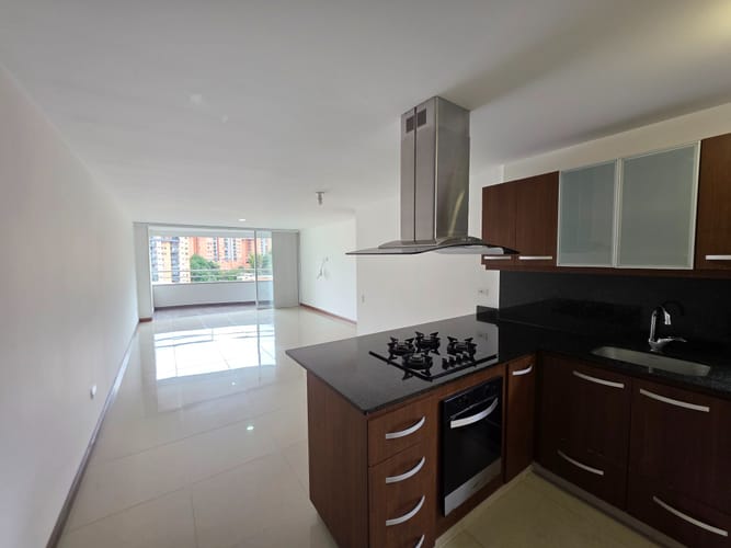 Apartamento de 3 alcobas en arriendo en Cumbres, Envigado, 95 m² · foto 19 de 24