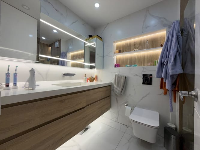 Apartamento de 3 alcobas en venta en La Calleja, Bogotá, 137 m² · foto 2 de 17