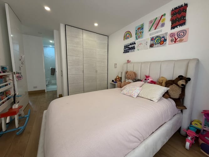 Apartamento de 3 alcobas en venta en La Calleja, Bogotá, 137 m² · foto 12 de 17