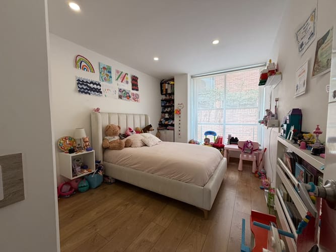Apartamento de 3 alcobas en venta en La Calleja, Bogotá, 137 m² · foto 9 de 17