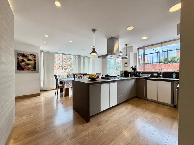Apartamento de 3 alcobas en venta en La Calleja, Bogotá, 137 m² · foto 5 de 17