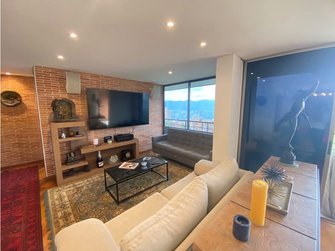 Apartamento de 2 alcobas en venta en Transversal Superior, Medellín, 118 m² · foto 8 de 16