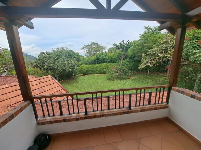 Casa de 5 alcobas en venta en Cn. Terrazas De Mezuli, Piedecuesta, 333 m² · foto 4 de 8