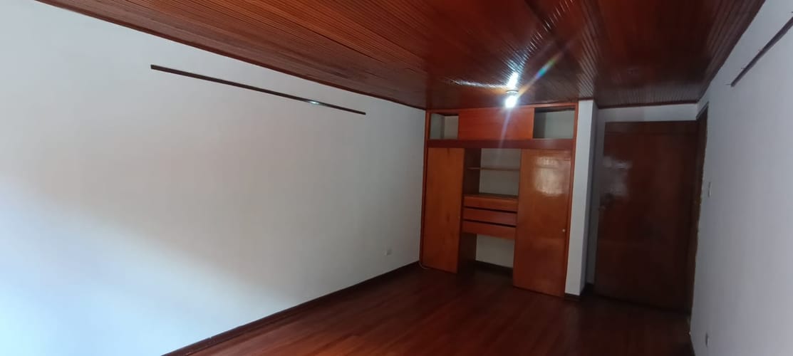 Casa de 11 alcobas en venta en Engativá, Bogotá, 460 m² · foto 6 de 21