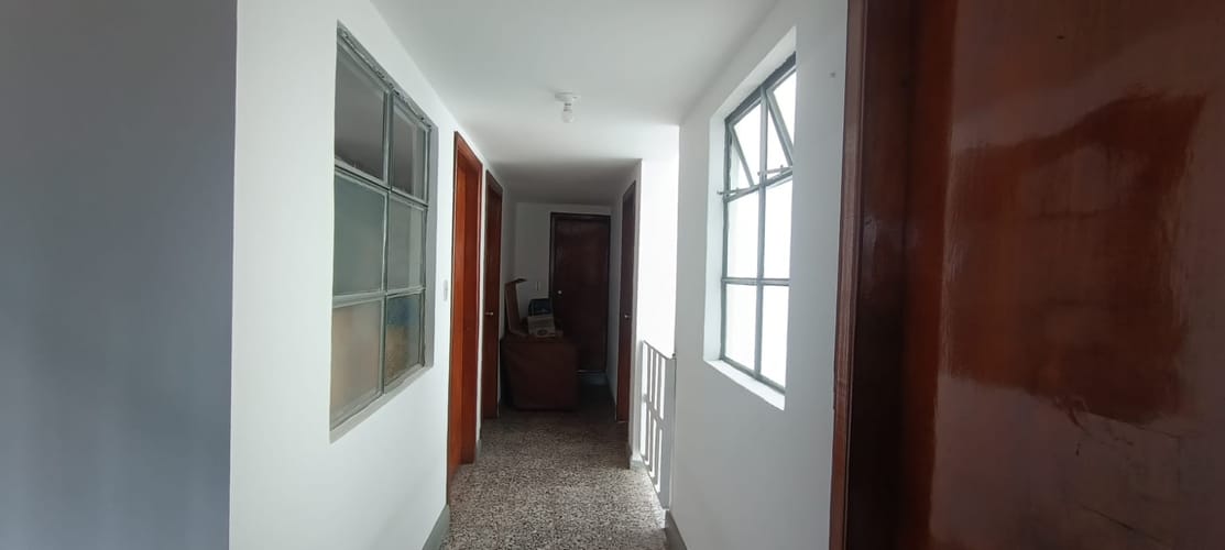 Casa de 11 alcobas en venta en Engativá, Bogotá, 460 m² · foto 7 de 21