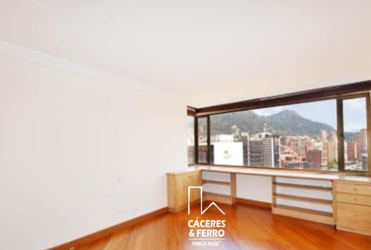 Apartamento de 3 alcobas en venta en Chapinero, Bogotá, 330 m² · foto 4 de 18