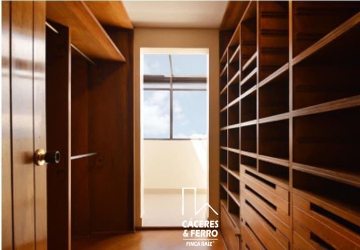 Apartamento de 3 alcobas en venta en Chapinero, Bogotá, 330 m² · foto 12 de 18