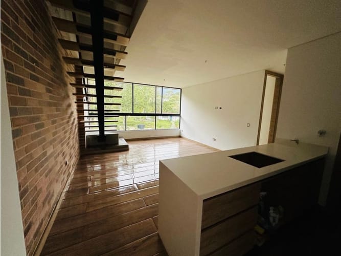 Apartamento de 3 alcobas en venta en Escobero, Medellín, 159 m² · foto 2 de 9