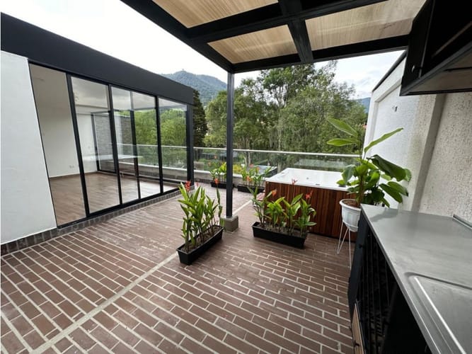 Apartamento de 3 alcobas en venta en Escobero, Medellín, 159 m² · foto 7 de 9