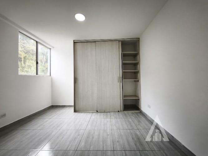 Apartamento de 3 alcobas en arriendo en Las Lomitas, Sabaneta, 57 m² · foto 7 de 16