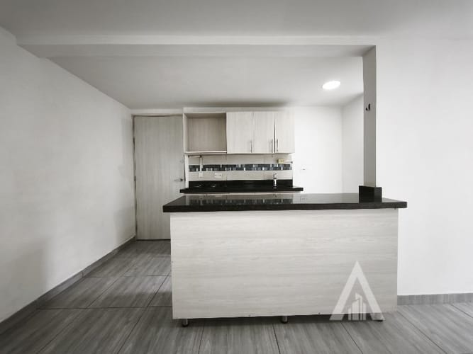 Apartamento de 3 alcobas en arriendo en Las Lomitas, Sabaneta, 57 m² · foto 12 de 16