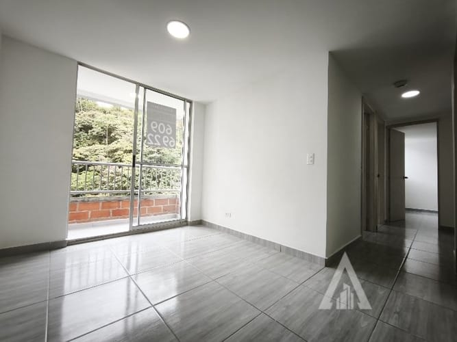 Apartamento de 3 alcobas en arriendo en Las Lomitas, Sabaneta, 57 m² · foto 16 de 16