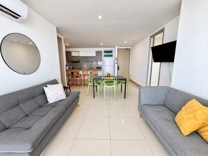 Apartamento de 2 alcobas en venta en Bocagrande, Cartagena, 87 m² · foto 2 de 11