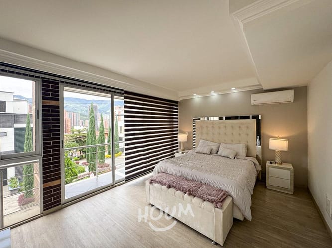 Casa de 5 alcobas en venta en Las Lomitas, Sabaneta, 467 m² · foto 15 de 24