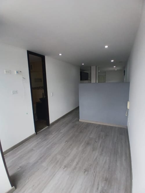 Apartaestudio en arriendo en Chapinero Central, Bogotá, 27 m² · foto 2 de 13