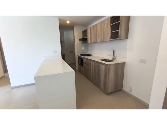Apartamento de 3 alcobas en arriendo en Ciudad Del Río, Medellín, 93 m² · foto 8 de 17